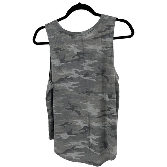 Grayson Threads Women’s Camo "Roll With It" Sushi Graphic Tank Top Size L - Picture 6 of 8